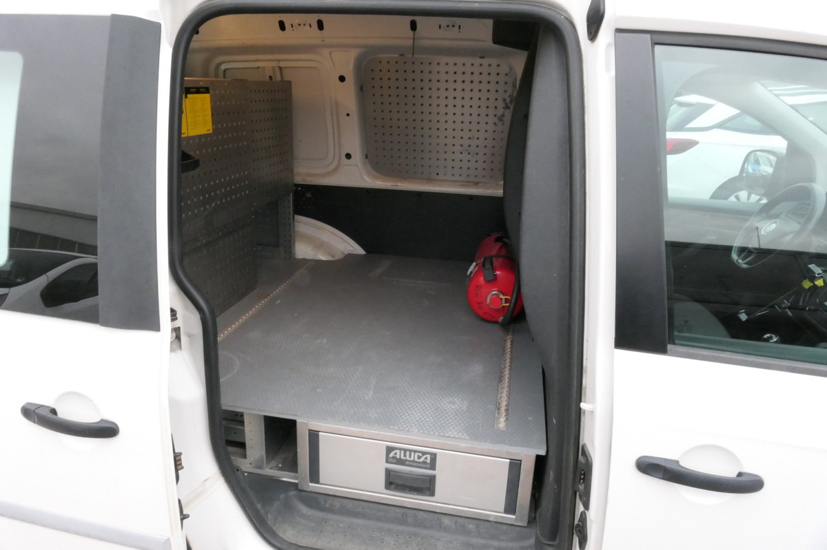 Small van VW Caddy 2.0 TDI 4Motion Klima Werkstatteinbauten T: picture 6