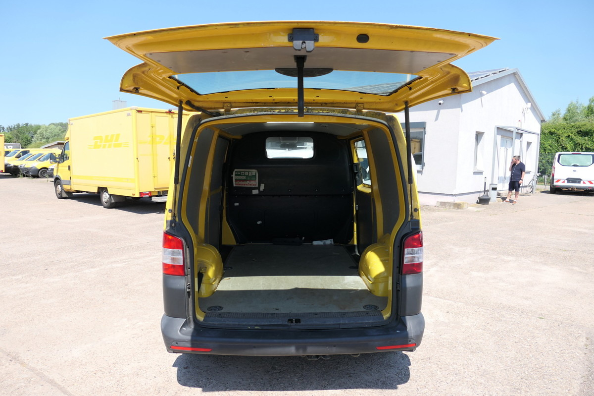 VW T5 Transporter 2.0 TDI COC - Small van: picture 5 VW T5 Transporter 2.0 TDI COC - Small van: picture 5