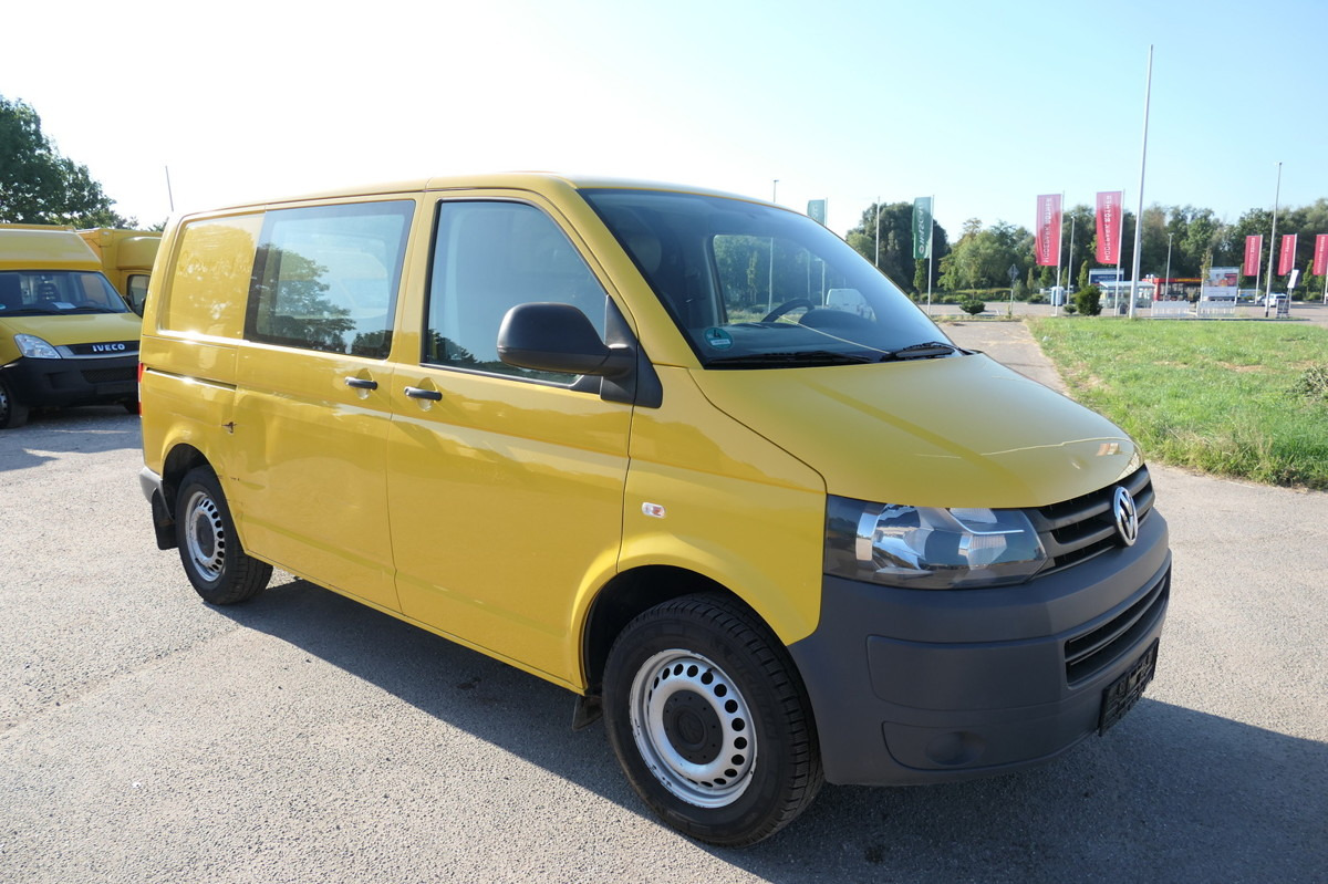 VW T5 Transporter 2.0 TDI PARKTRONIK 2xSCHIEBETÜR C - Small van: picture 3 VW T5 Transporter 2.0 TDI PARKTRONIK 2xSCHIEBETÜR C - Small van: picture 3