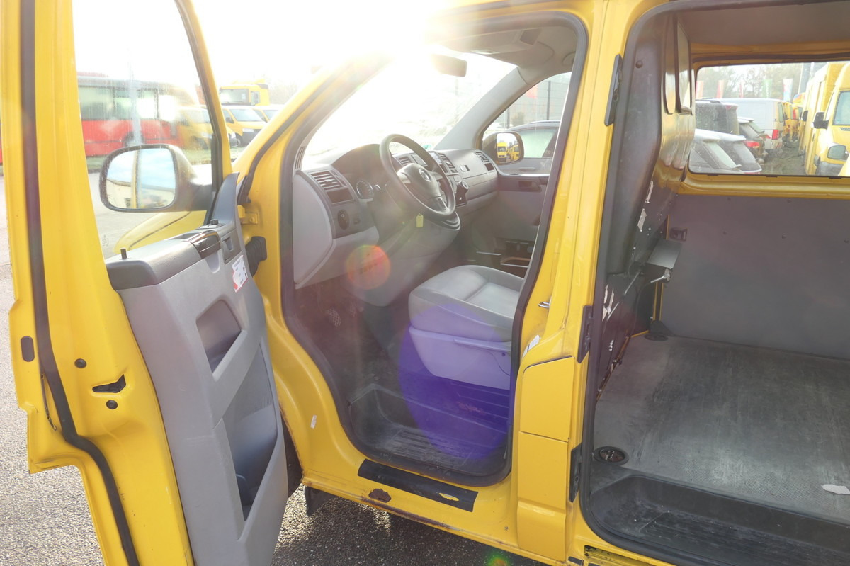 Small van VW T5 Transporter 2.0 TDI PARKTRONIK EURO-5 2xSCHIE: picture 9 Small van VW T5 Transporter 2.0 TDI PARKTRONIK EURO-5 2xSCHIE: picture 9