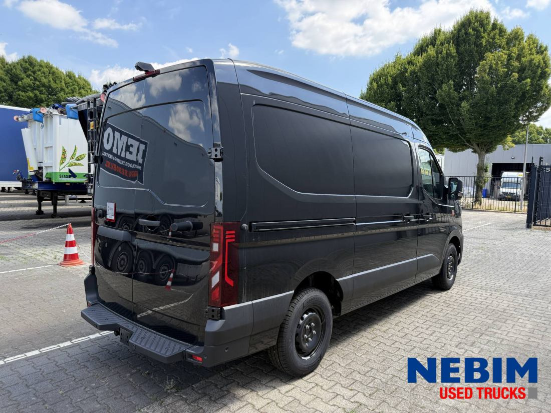 Renault Master L2H2 150HP Last one in stock - Panel van: picture 4 Renault Master L2H2 150HP Last one in stock - Panel van: picture 4