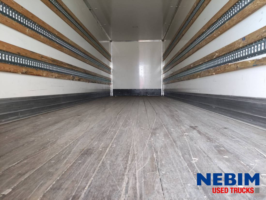 Renault T380 6x2 - 9.52mtr. box - Taillift 2000Kg - Box truck: picture 3 Renault T380 6x2 - 9.52mtr. box - Taillift 2000Kg - Box truck: picture 3