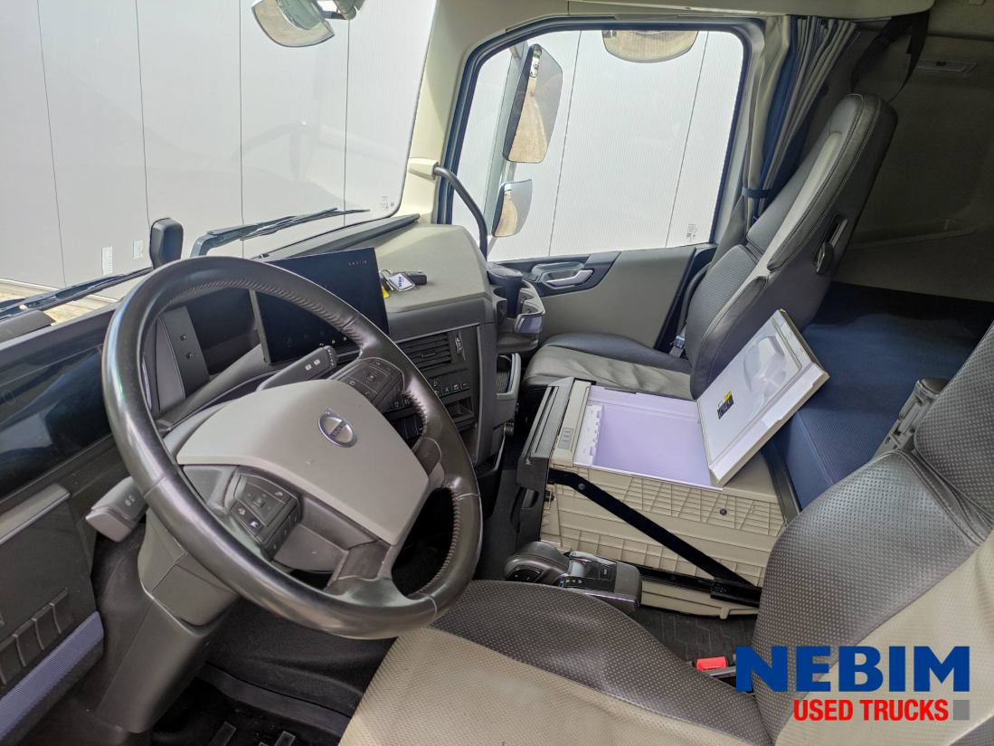 Volvo FH 460 4X2 LNG - Full AIR / Leather interior - Tractor unit: picture 4 Volvo FH 460 4X2 LNG - Full AIR / Leather interior - Tractor unit: picture 4