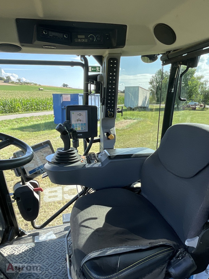 JCB Fastrac 4220 mit Lenksystem RTK - Farm tractor: picture 5 JCB Fastrac 4220 mit Lenksystem RTK - Farm tractor: picture 5