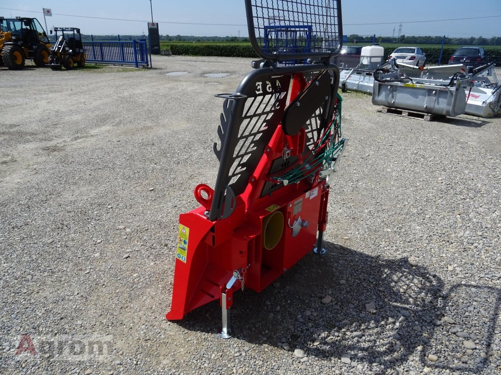 Krpan 4,5 E - Winch for Forestry equipment: picture 4 Krpan 4,5 E - Winch for Forestry equipment: picture 4