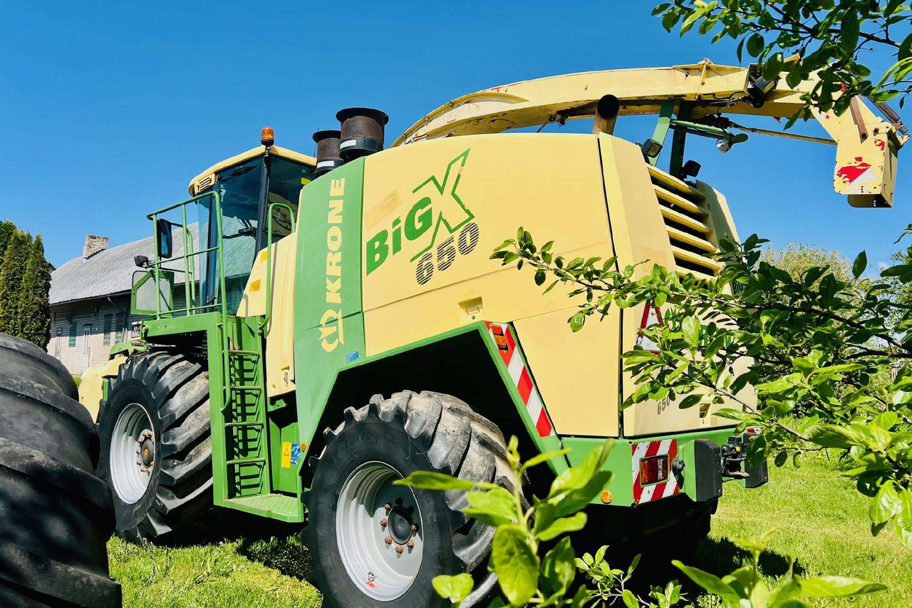 Krone BIG X 650 - Forage harvester: picture 3 Krone BIG X 650 - Forage harvester: picture 3