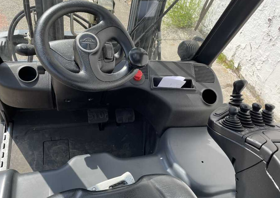 LINDE E 16-02 - Electric forklift: picture 5 LINDE E 16-02 - Electric forklift: picture 5