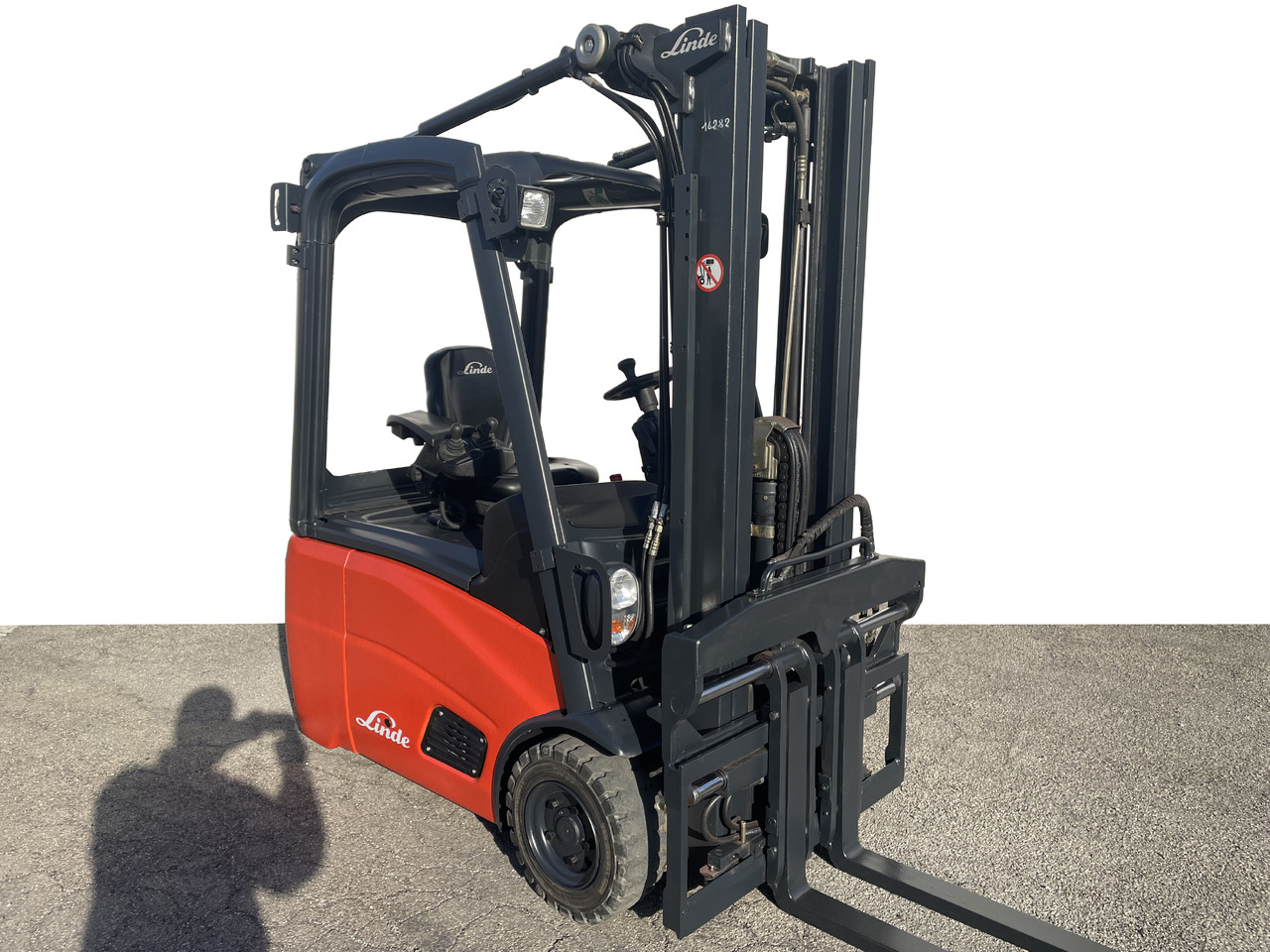 LINDE E 16 C-01 (batt. 2017) - Electric forklift: picture 1 LINDE E 16 C-01 (batt. 2017) - Electric forklift: picture 1
