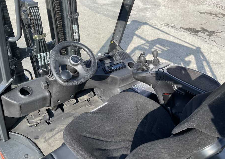 Linde E 30 L (batt. 2020) - Electric forklift: picture 2 Linde E 30 L (batt. 2020) - Electric forklift: picture 2