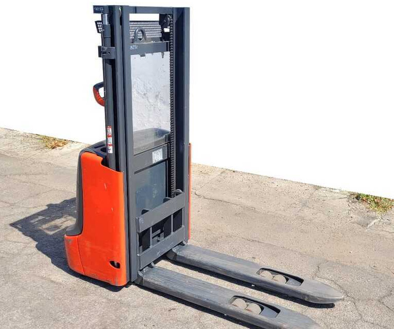 Linde L 10 (600 ore lavoro) - Stacker: picture 3 Linde L 10 (600 ore lavoro) - Stacker: picture 3