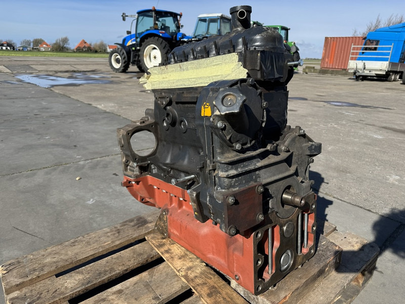 Fiat 8045 - Engine: picture 2 Fiat 8045 - Engine: picture 2