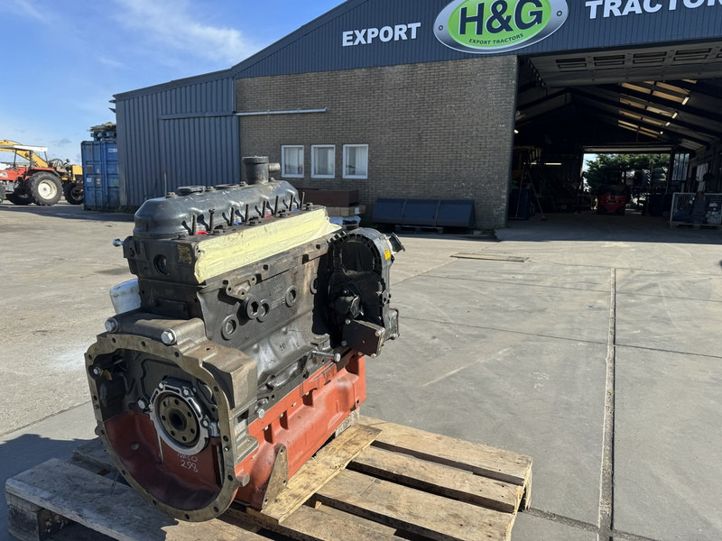 Fiat 8045 - Engine: picture 1 Fiat 8045 - Engine: picture 1