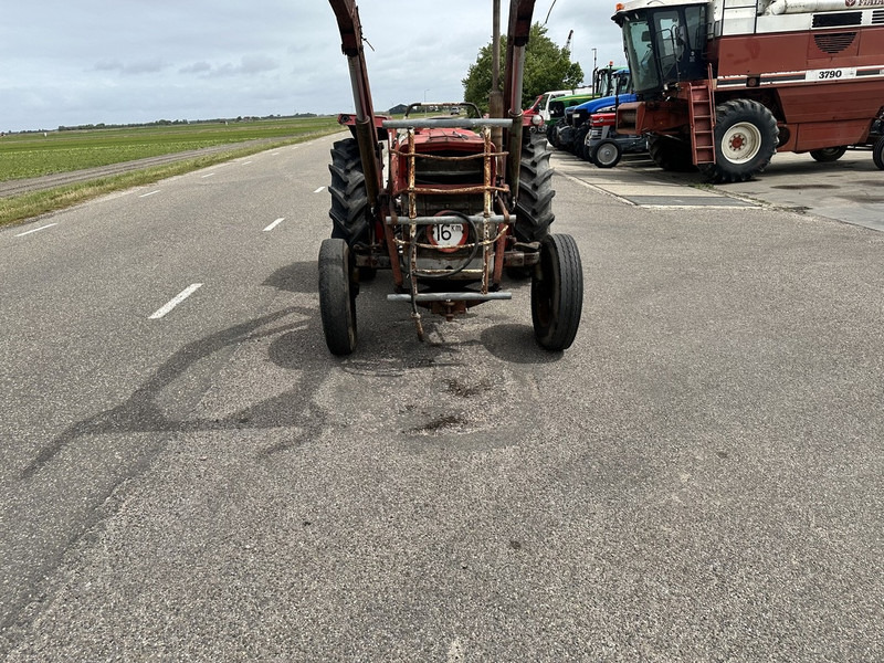 Massey Ferguson 135 - Farm tractor: picture 2 Massey Ferguson 135 - Farm tractor: picture 2