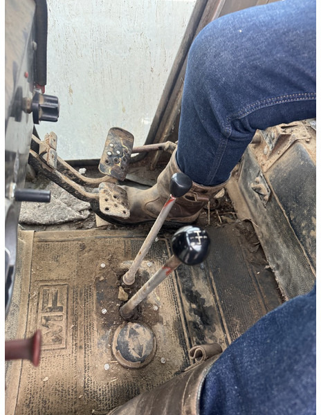 Massey Ferguson 590 - Farm tractor: picture 4 Massey Ferguson 590 - Farm tractor: picture 4