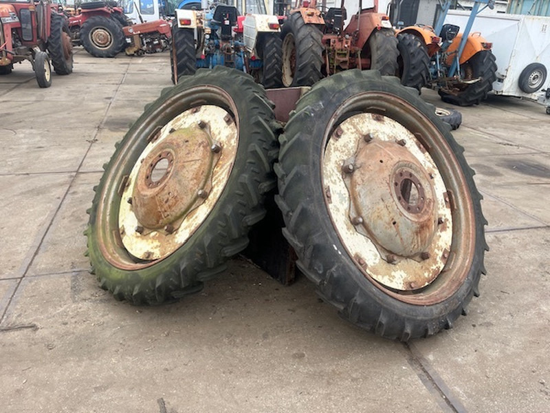 Michelin en kleber 8.3 R44 - Rim: picture 1 Michelin en kleber 8.3 R44 - Rim: picture 1