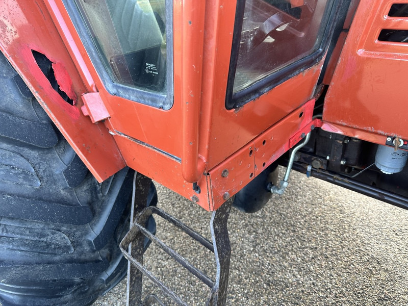 Farm tractor New Holland 100-90 DT: picture 12