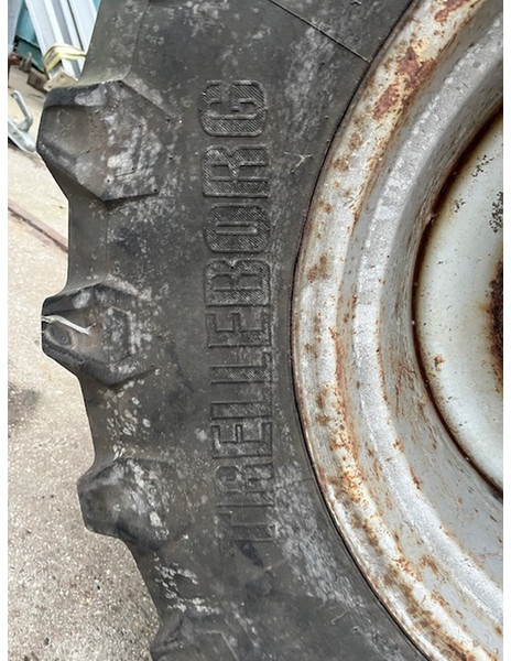 Trelleborg en bkt 480\65 R24 TM 800 - Rim: picture 4 Trelleborg en bkt 480\65 R24 TM 800 - Rim: picture 4