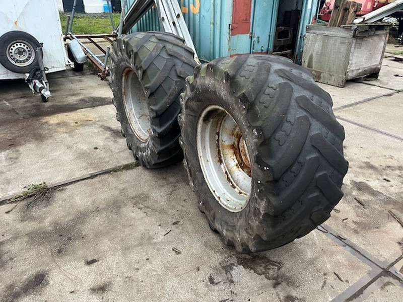 Trelleborg en bkt 480\65 R24 TM 800 - Rim: picture 5 Trelleborg en bkt 480\65 R24 TM 800 - Rim: picture 5