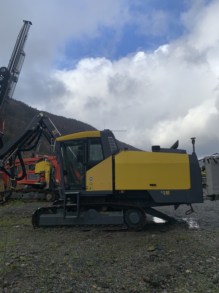 Atlas Copco SmartROC T40-11 - Drilling rig: picture 1 Atlas Copco SmartROC T40-11 - Drilling rig: picture 1