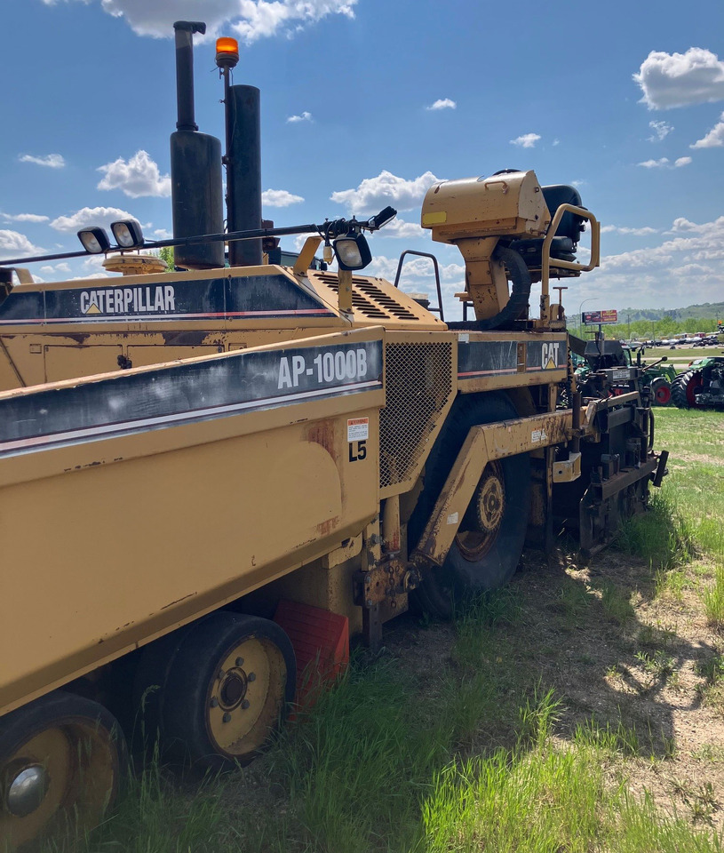 Caterpillar AP1000B - Asphalt paver: picture 3 Caterpillar AP1000B - Asphalt paver: picture 3