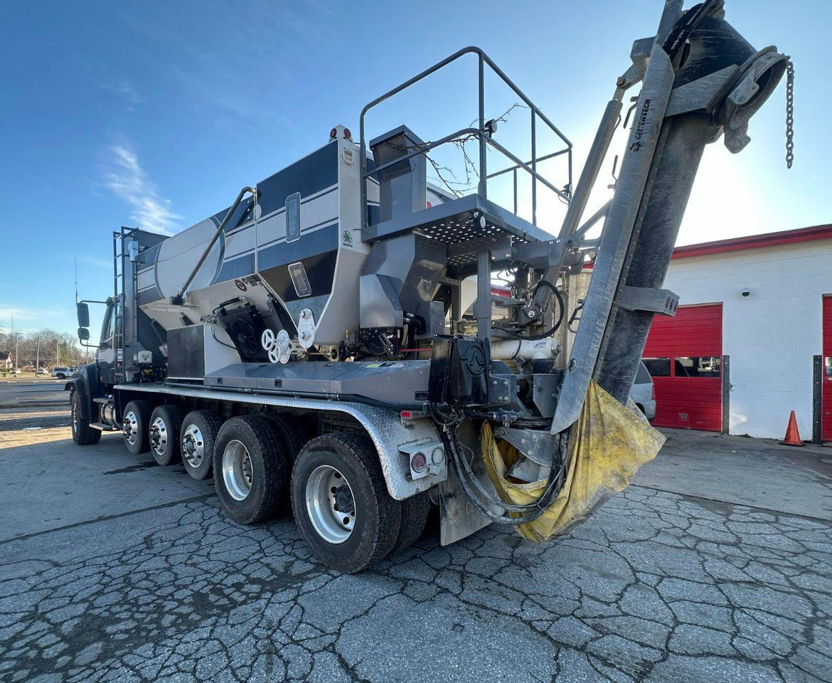 Concrete mixer truck Cementech C60E: picture 6 Concrete mixer truck Cementech C60E: picture 6