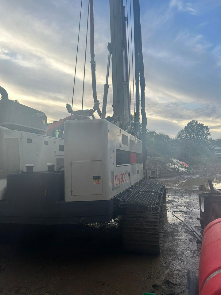Comacchio CH 300 - Pile driver: picture 5 Comacchio CH 300 - Pile driver: picture 5