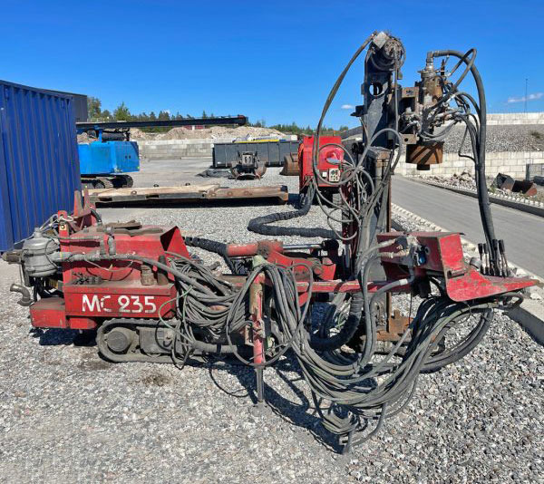 Comacchio mc 235 - Pile driver: picture 1 Comacchio mc 235 - Pile driver: picture 1