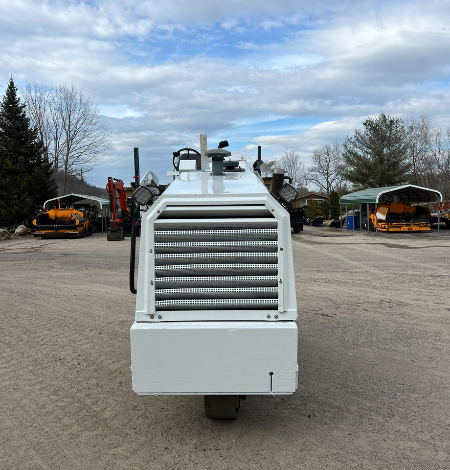 Ditch Witch W 500 - Cold planer: picture 4 Ditch Witch W 500 - Cold planer: picture 4