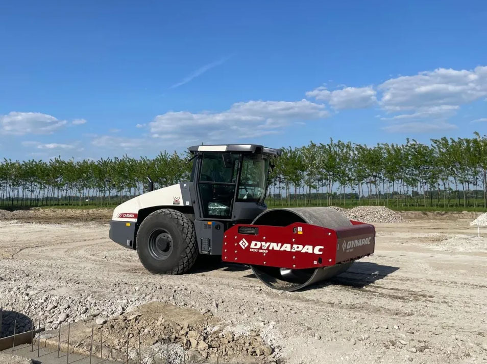 Dynapac CA4000D - Roller: picture 1 Dynapac CA4000D - Roller: picture 1
