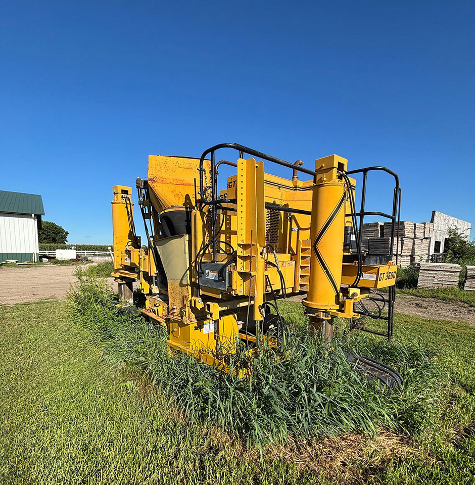 Gomaco GT-3600 - Asphalt paver: picture 1 Gomaco GT-3600 - Asphalt paver: picture 1