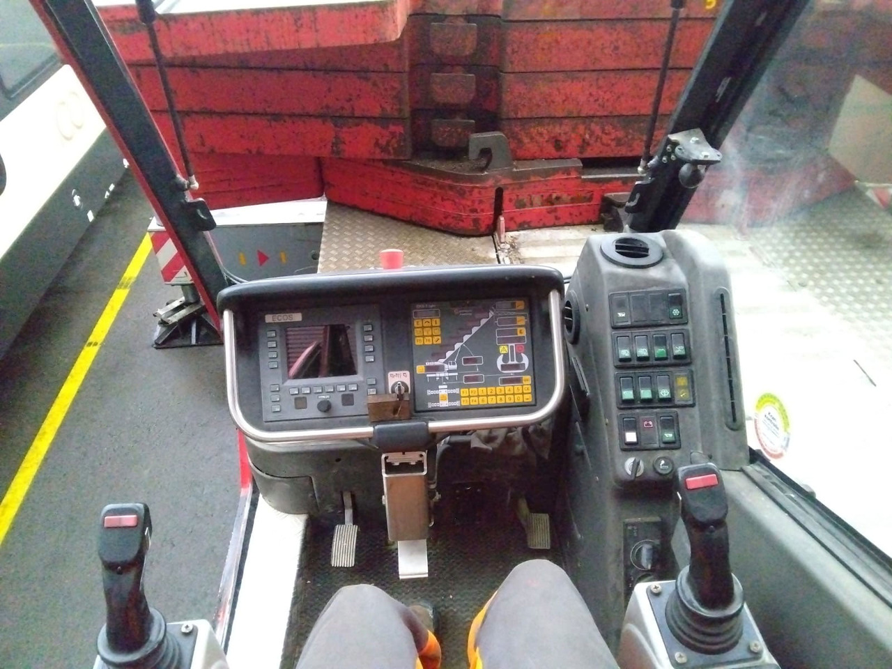 Mobile crane Grove GMK 5220: picture 6 Mobile crane Grove GMK 5220: picture 6