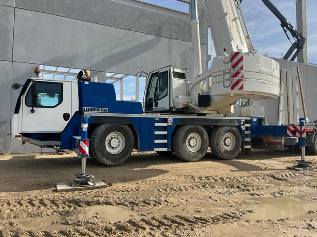 Liebherr LTM 1060-3.1 - Tower crane: picture 2 Liebherr LTM 1060-3.1 - Tower crane: picture 2
