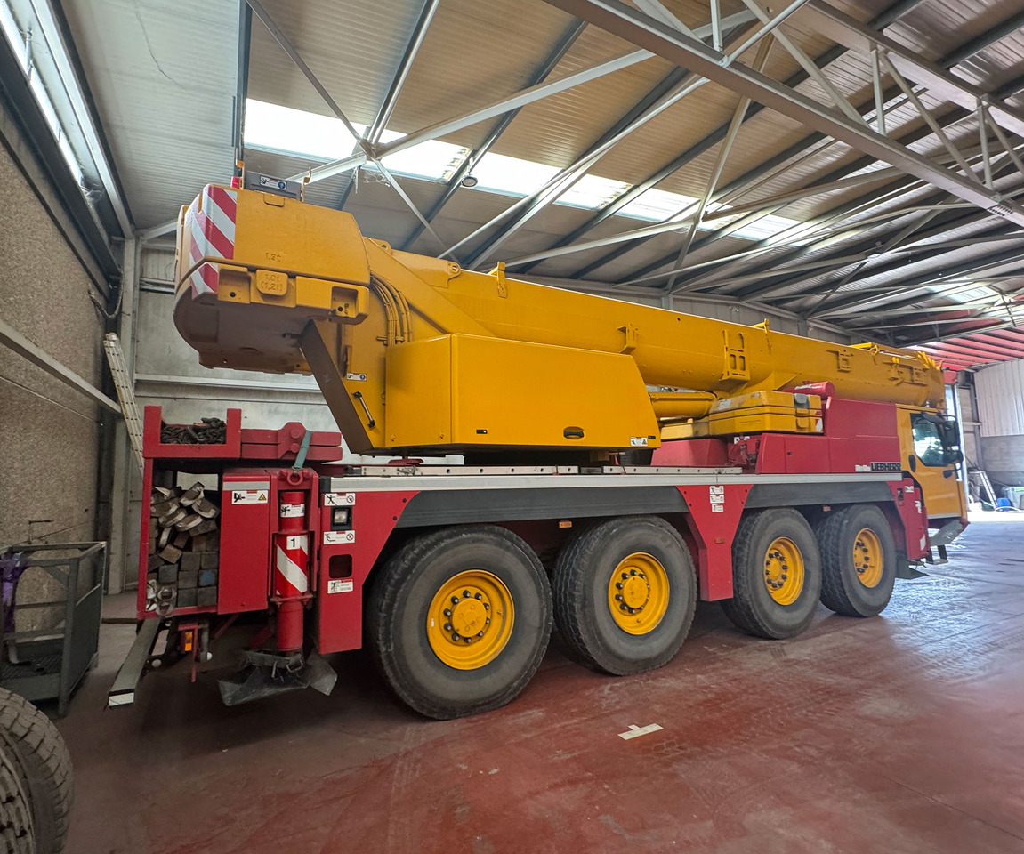 Liebherr LTM 1070-4.2 - Mobile crane: picture 3 Liebherr LTM 1070-4.2 - Mobile crane: picture 3