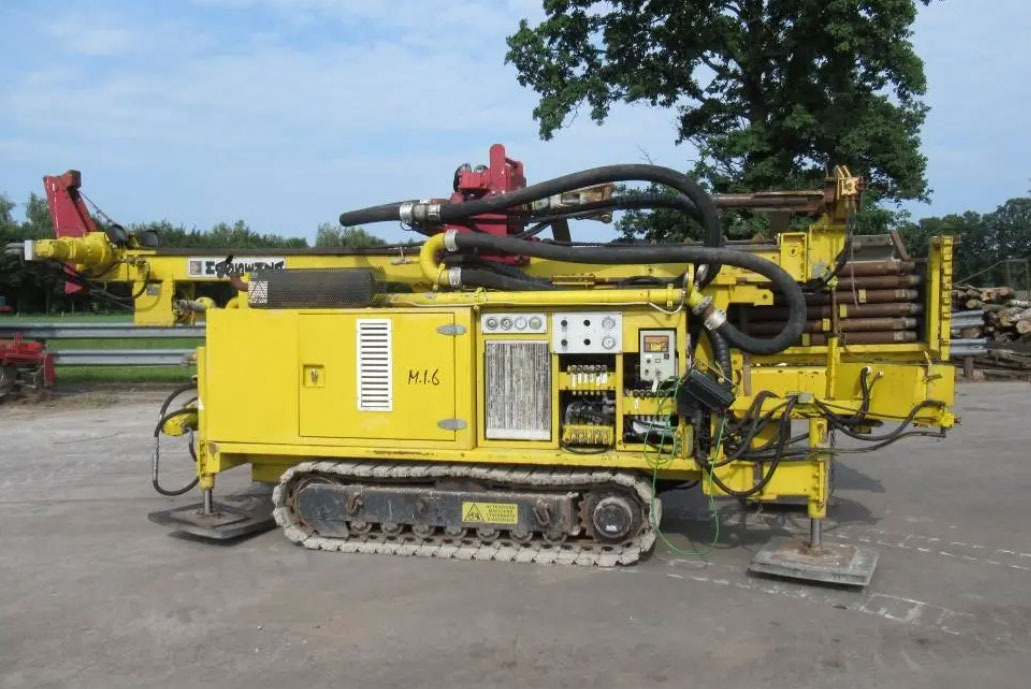 Massenza MI6 - Drilling rig: picture 1 Massenza MI6 - Drilling rig: picture 1