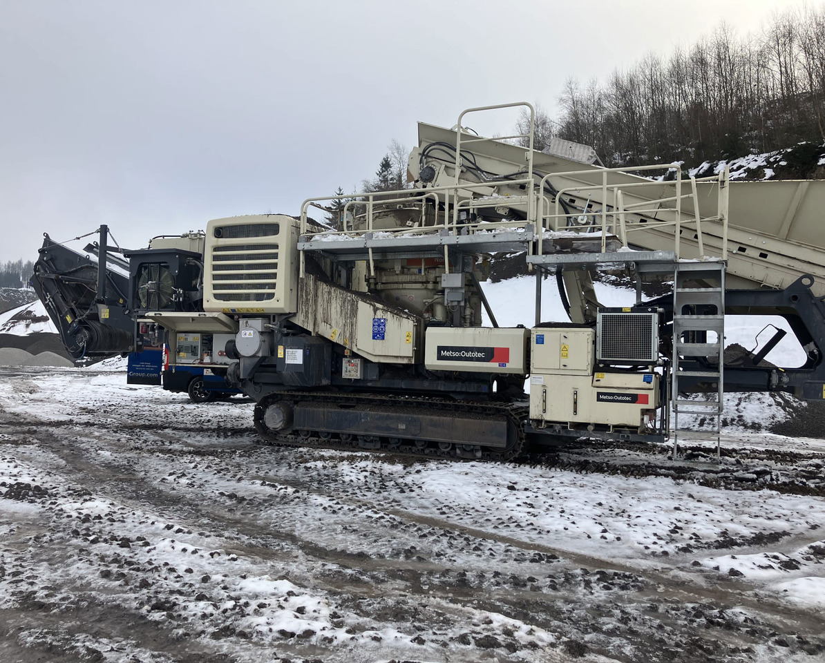 Metso LT300 HP - Cone crusher: picture 4 Metso LT300 HP - Cone crusher: picture 4