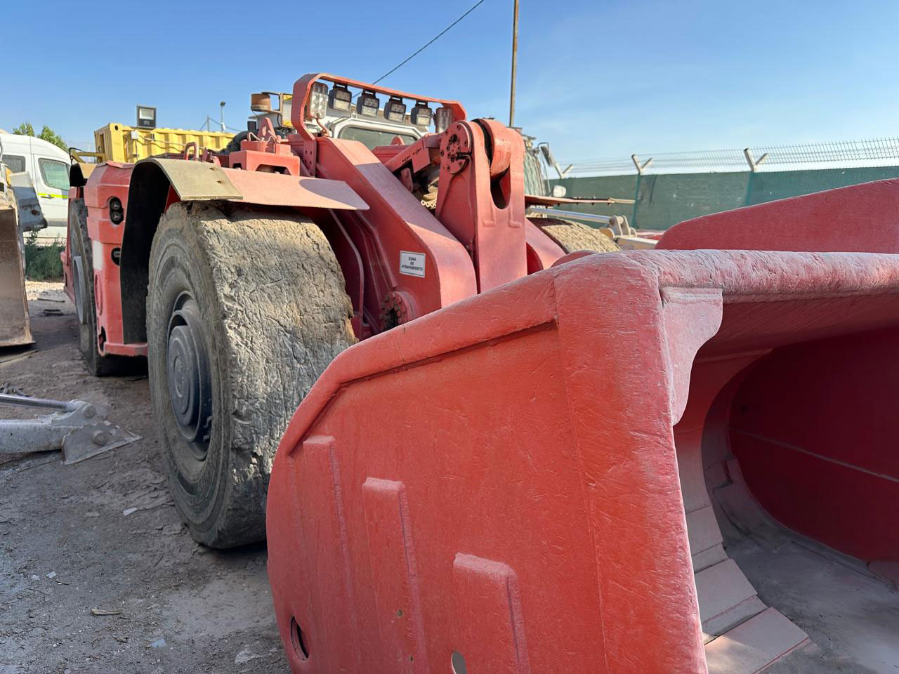 Sandvik LH410 - Directional boring machine: picture 1 Sandvik LH410 - Directional boring machine: picture 1