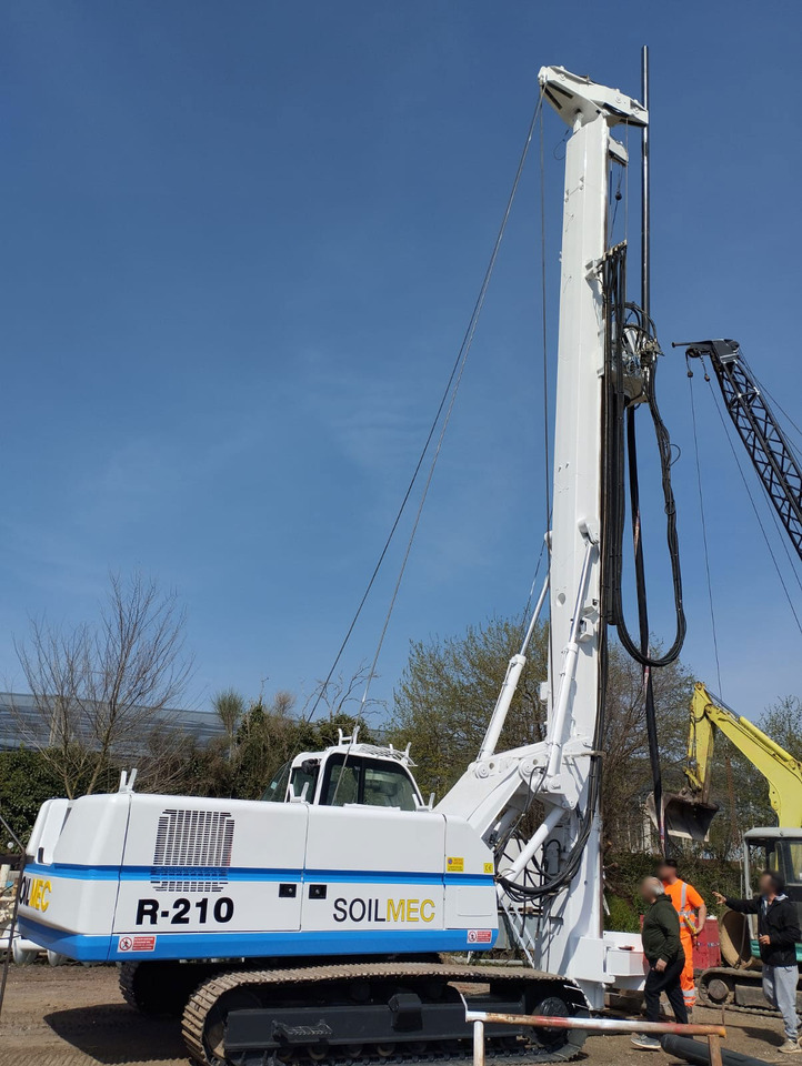 Soilmec R-210 - Pile driver: picture 3 Soilmec R-210 - Pile driver: picture 3