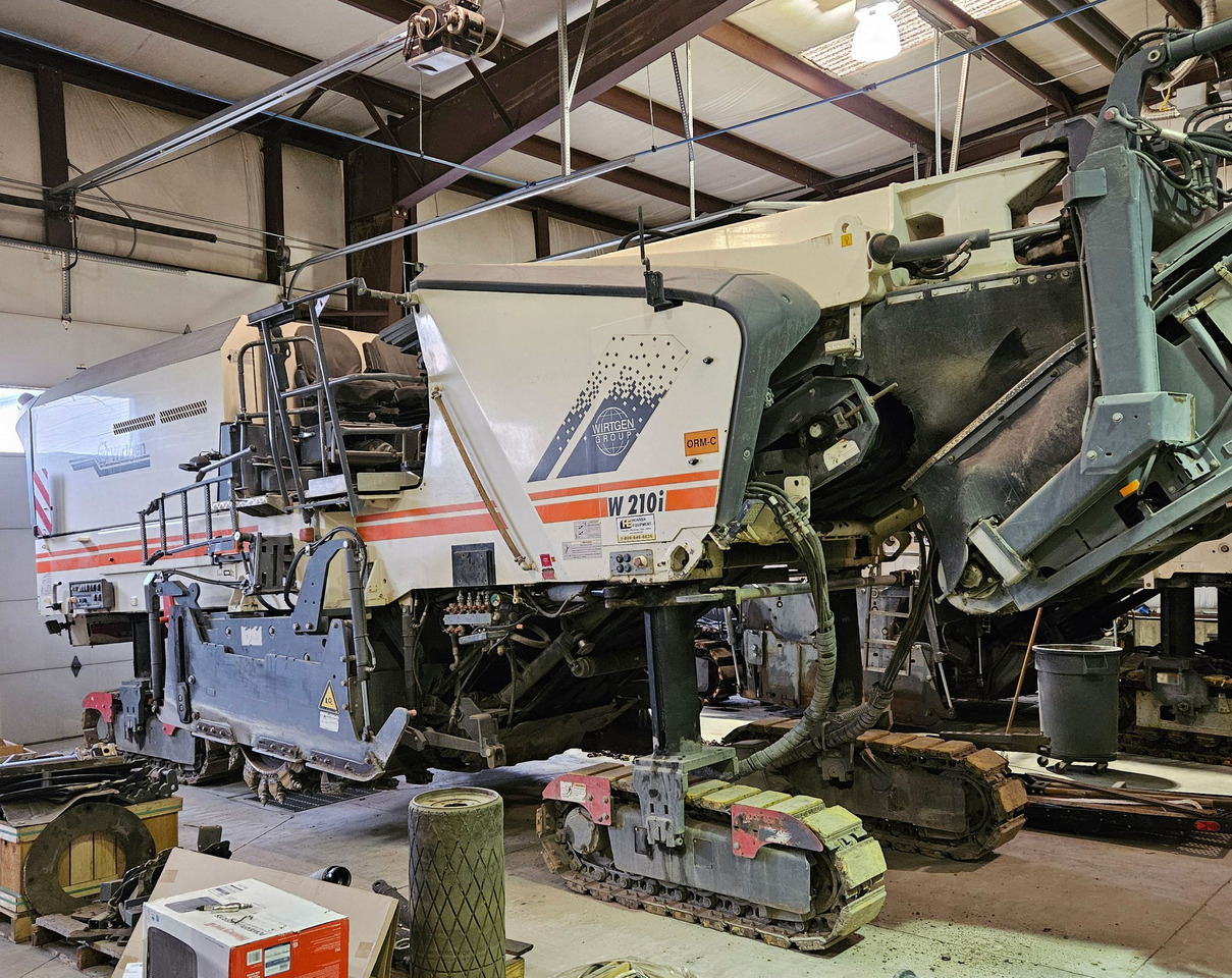 Wirtgen W 210 i - Cold planer: picture 3 Wirtgen W 210 i - Cold planer: picture 3