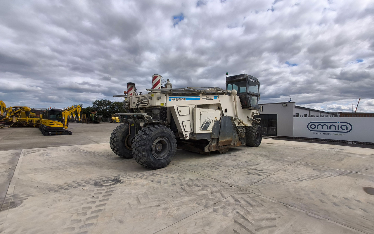 Wirtgen WR 2500 SK - Soil stabilizer: picture 4 Wirtgen WR 2500 SK - Soil stabilizer: picture 4