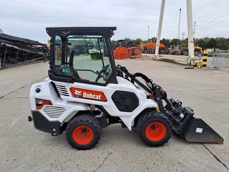 Bobcat L28 - Telescopic wheel loader: picture 5 Bobcat L28 - Telescopic wheel loader: picture 5