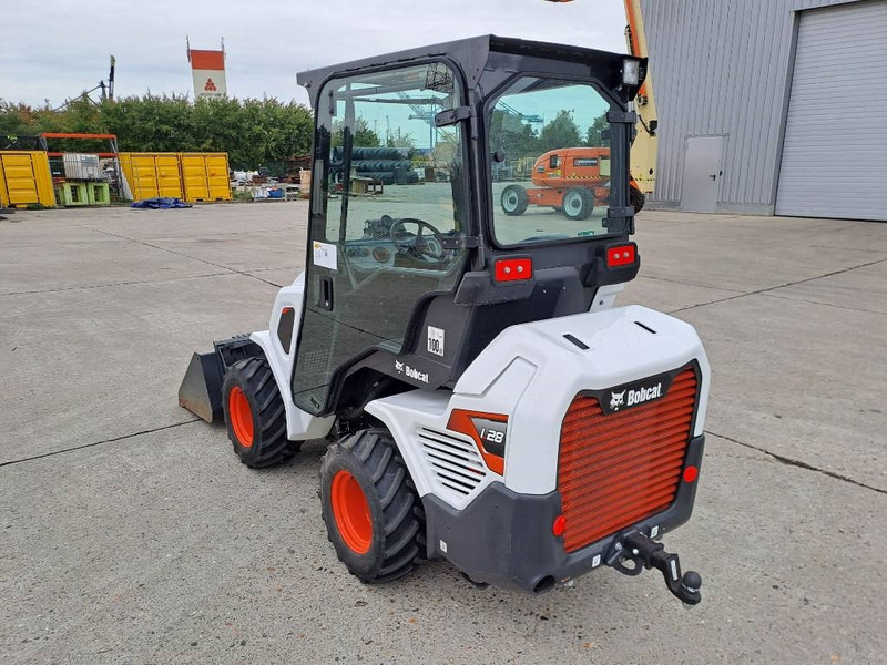 Bobcat L28 - Telescopic wheel loader: picture 2 Bobcat L28 - Telescopic wheel loader: picture 2