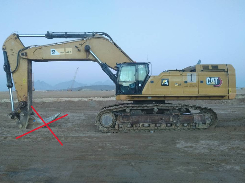Cat 395 (Saudi Arabia) - Crawler excavator: picture 1 Cat 395 (Saudi Arabia) - Crawler excavator: picture 1