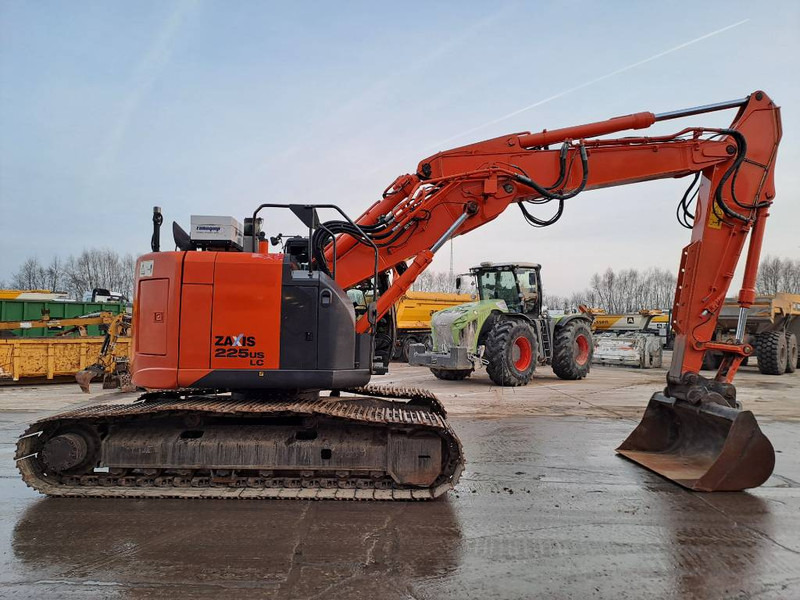 Crawler excavator Hitachi ZX225USLC-5B (Trimble GPS Prepared): picture 5