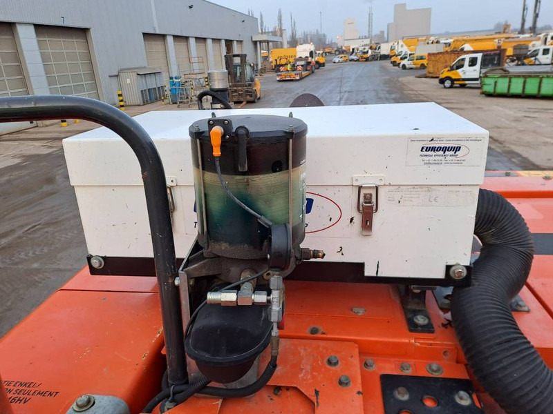Crawler excavator Hitachi ZX225USLC-5B (Trimble GPS Prepared): picture 16