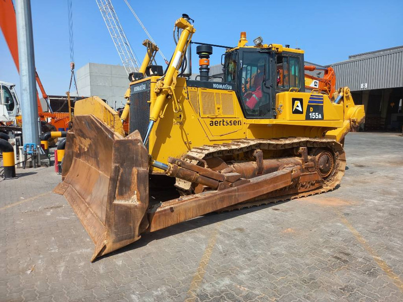 Komatsu D155A-6R (4 pieces available - Abu Dhabi) - Bulldozer: picture 1 Komatsu D155A-6R (4 pieces available - Abu Dhabi) - Bulldozer: picture 1