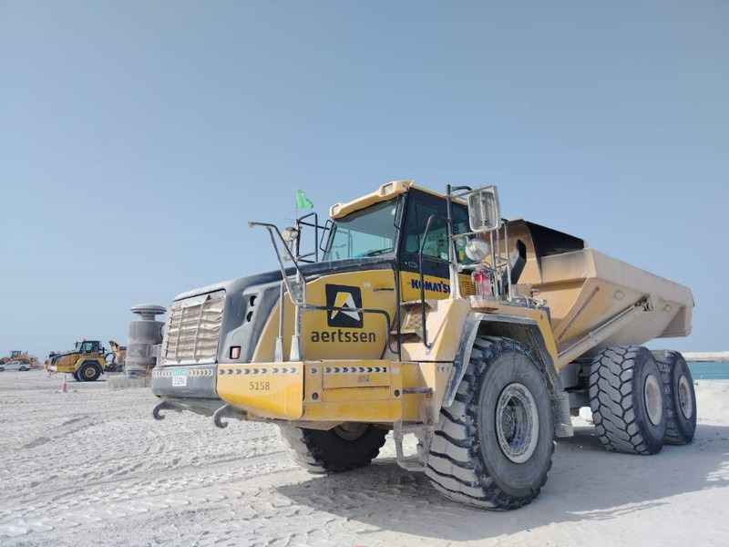Komatsu HM400-3R (4 pieces available in Abu Dhabi) - Articulated dumper: picture 3 Komatsu HM400-3R (4 pieces available in Abu Dhabi) - Articulated dumper: picture 3