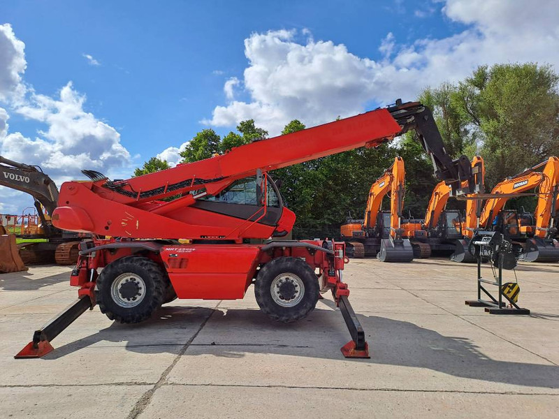 Manitou MRT2540 plus (Radio Control + Winch) - Telescopic handler: picture 5 Manitou MRT2540 plus (Radio Control + Winch) - Telescopic handler: picture 5