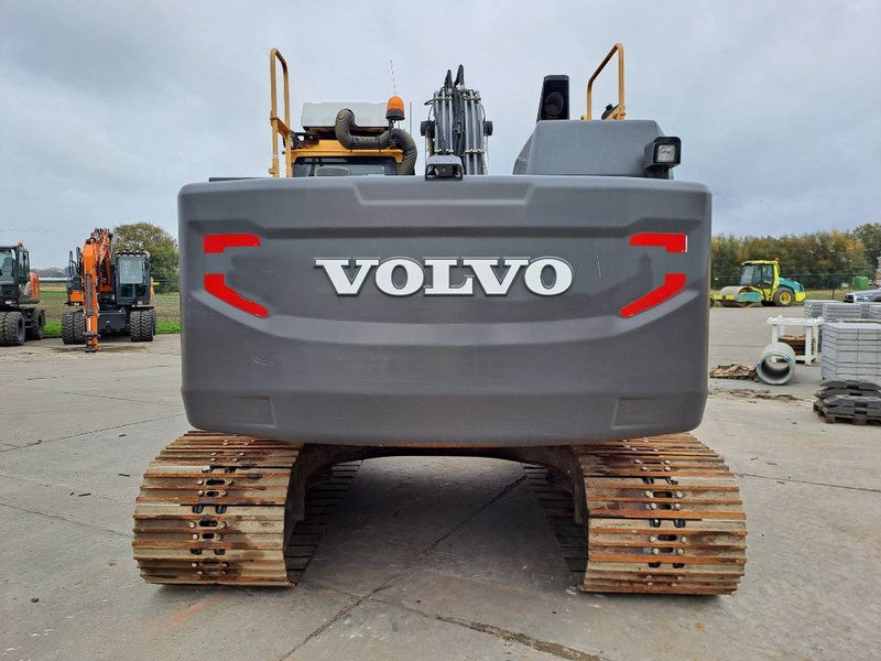 Volvo EC 220 EL (New Undercarriage) - Crawler excavator: picture 3 Volvo EC 220 EL (New Undercarriage) - Crawler excavator: picture 3
