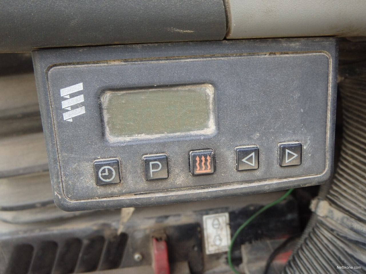 Crawler excavator CATERPILLAR 319 DL: picture 20
