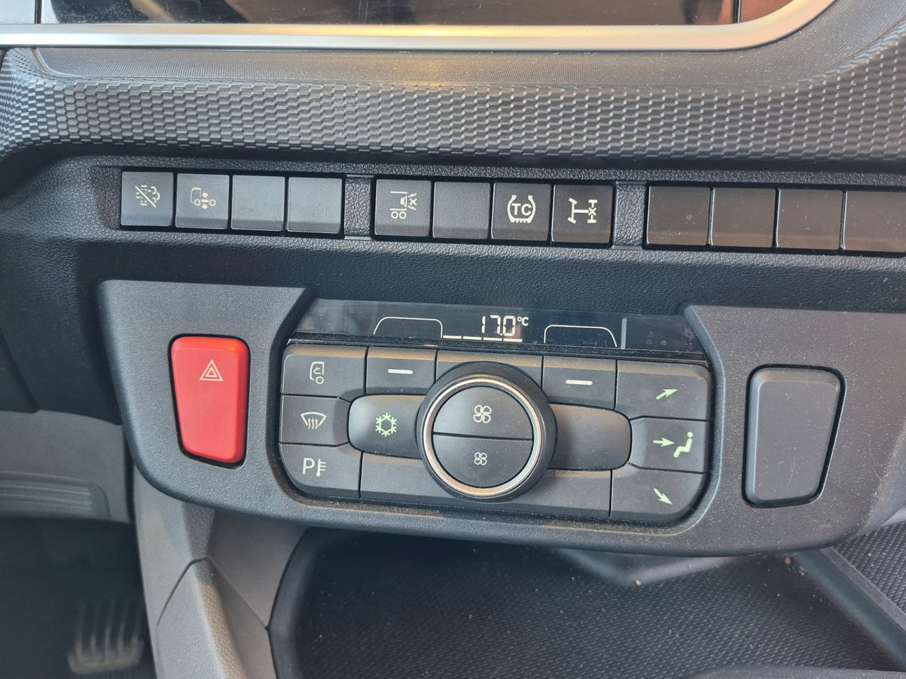 Tractor unit DAF XF480 FT: picture 16